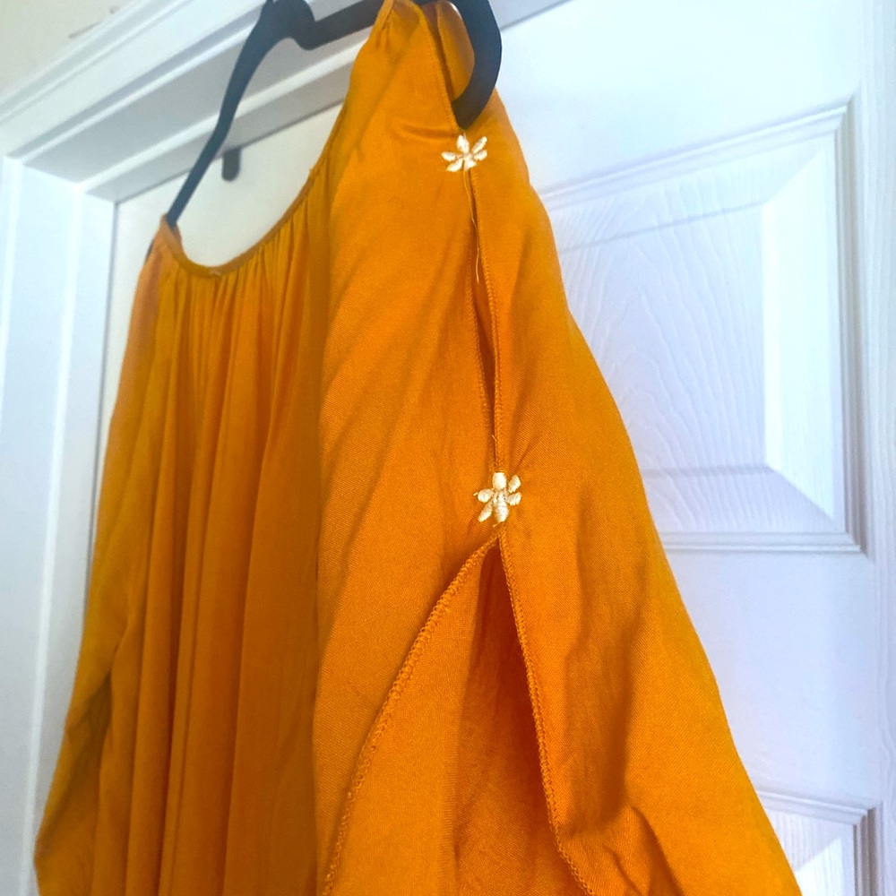 Chic Connection Dress - Picture 2 of 4